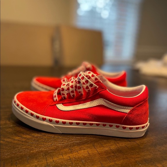 Red vans Valentine’s Day edition - Picture 1 of 4